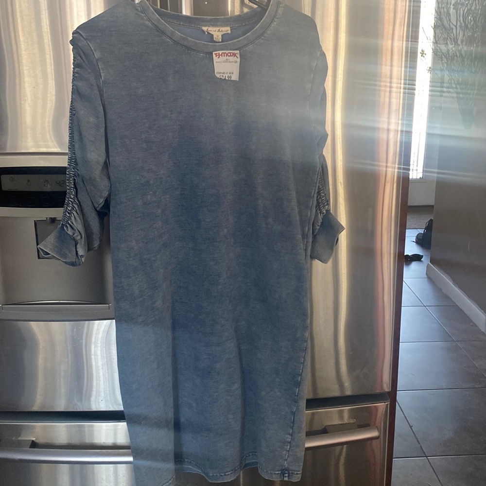 Xs that will fit a medium or small also Jean dress